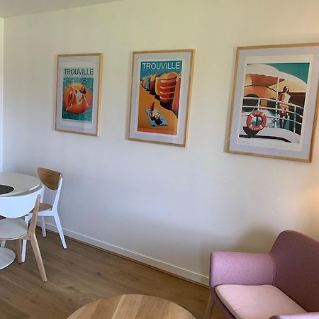 L'Appartement Vue Mer De La Villa Des Rosiers - Trouville Sur Mer Exterior photo