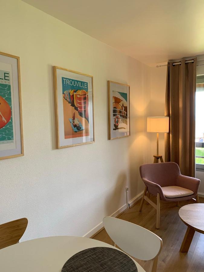 L'Appartement Vue Mer De La Villa Des Rosiers - Trouville Sur Mer Exterior photo